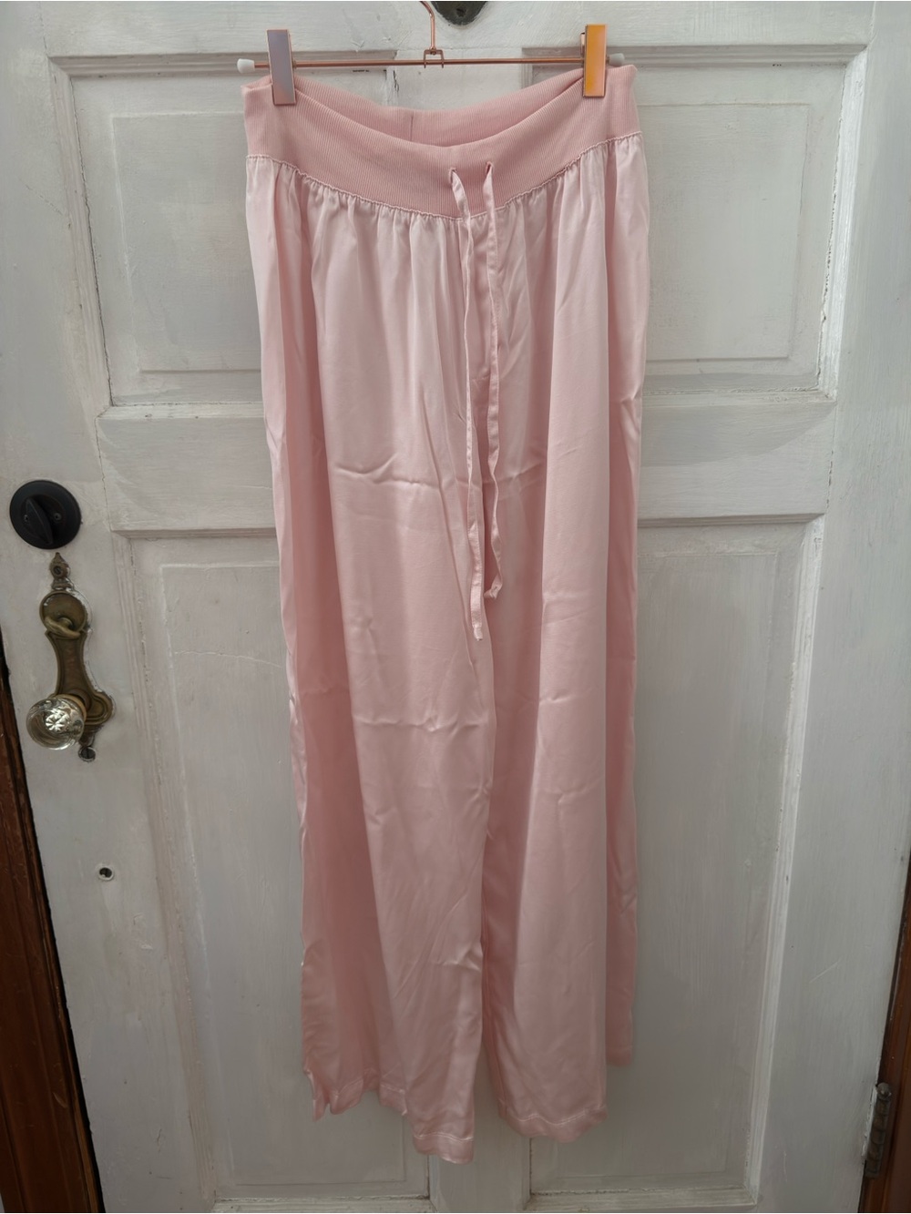 PJ Harlow Jolie Pants Laura Top Pale Pink Satin Pajama Set Tank Top - Picture 6 of 6